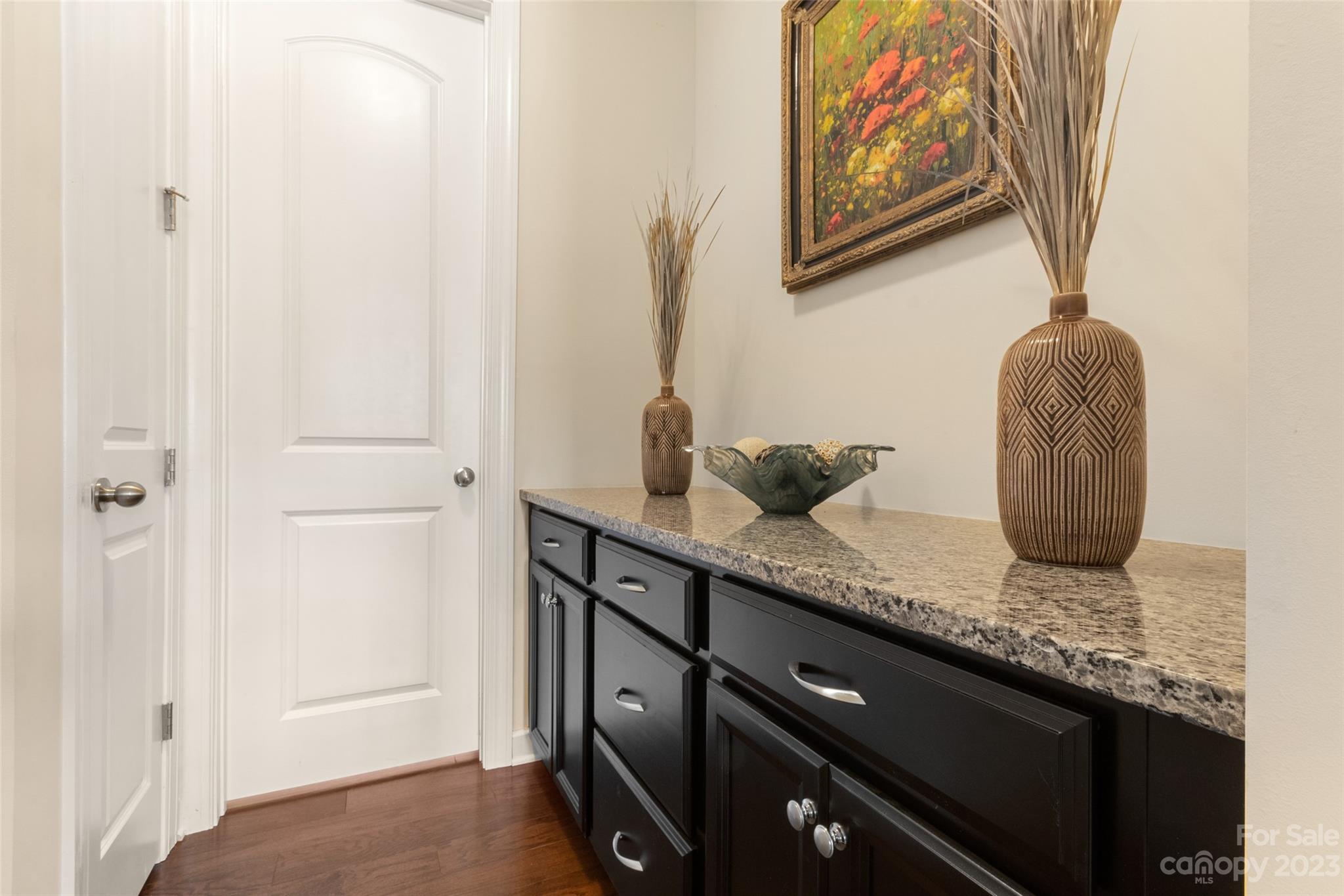 Lake Crest - Residential