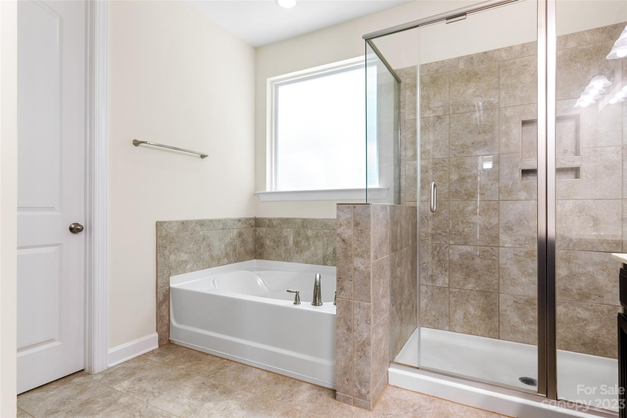 Lake Crest - Residential