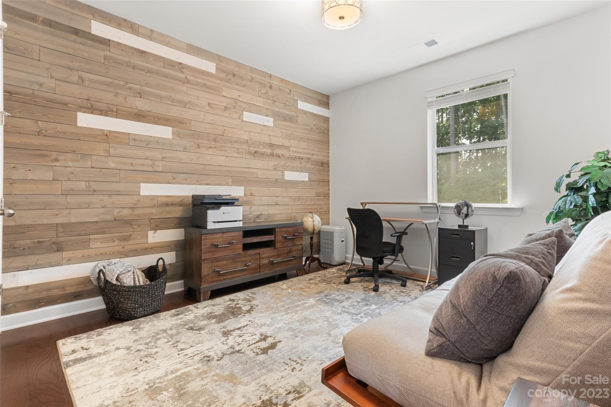 Lake Crest - Residential