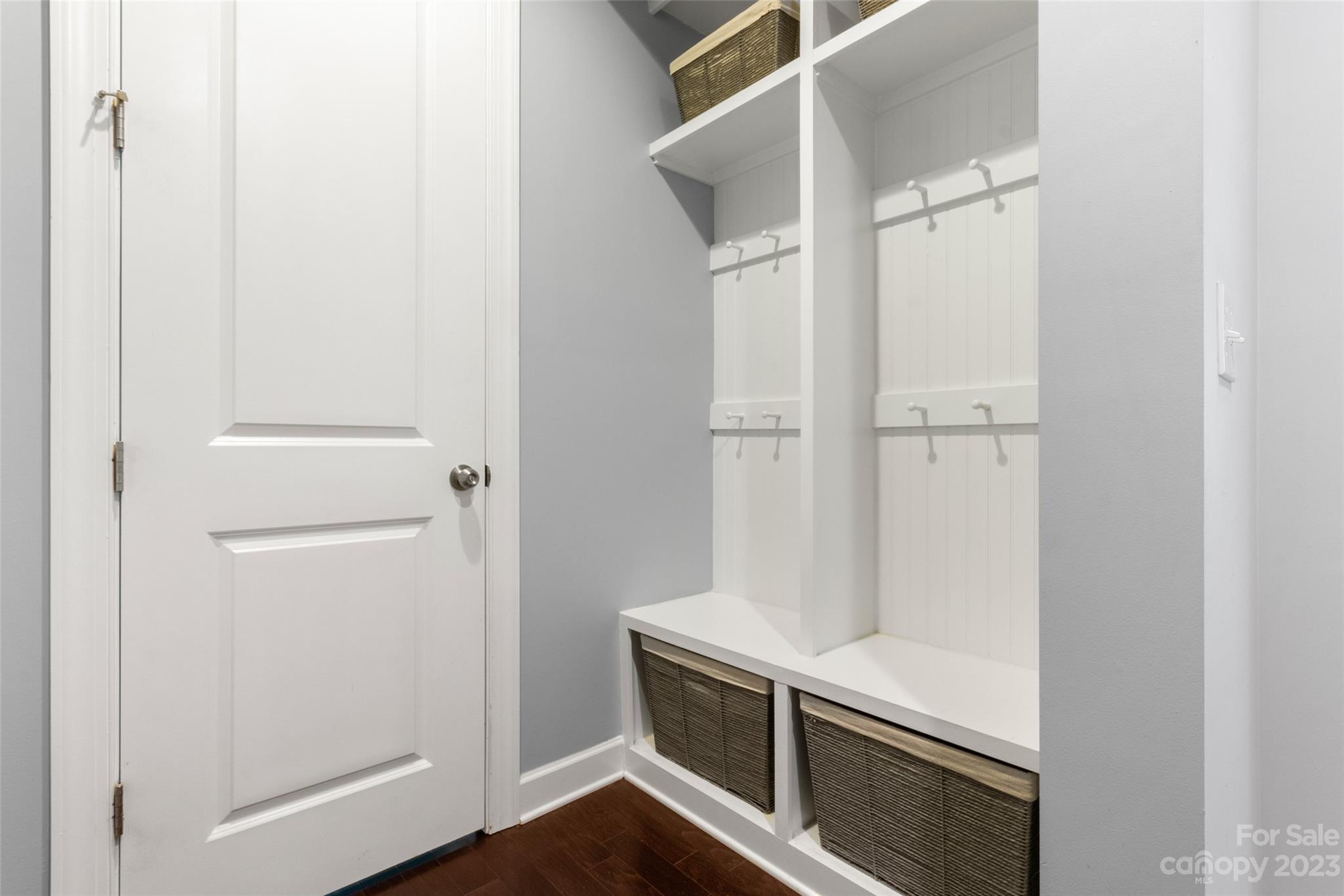 Lake Crest - Residential