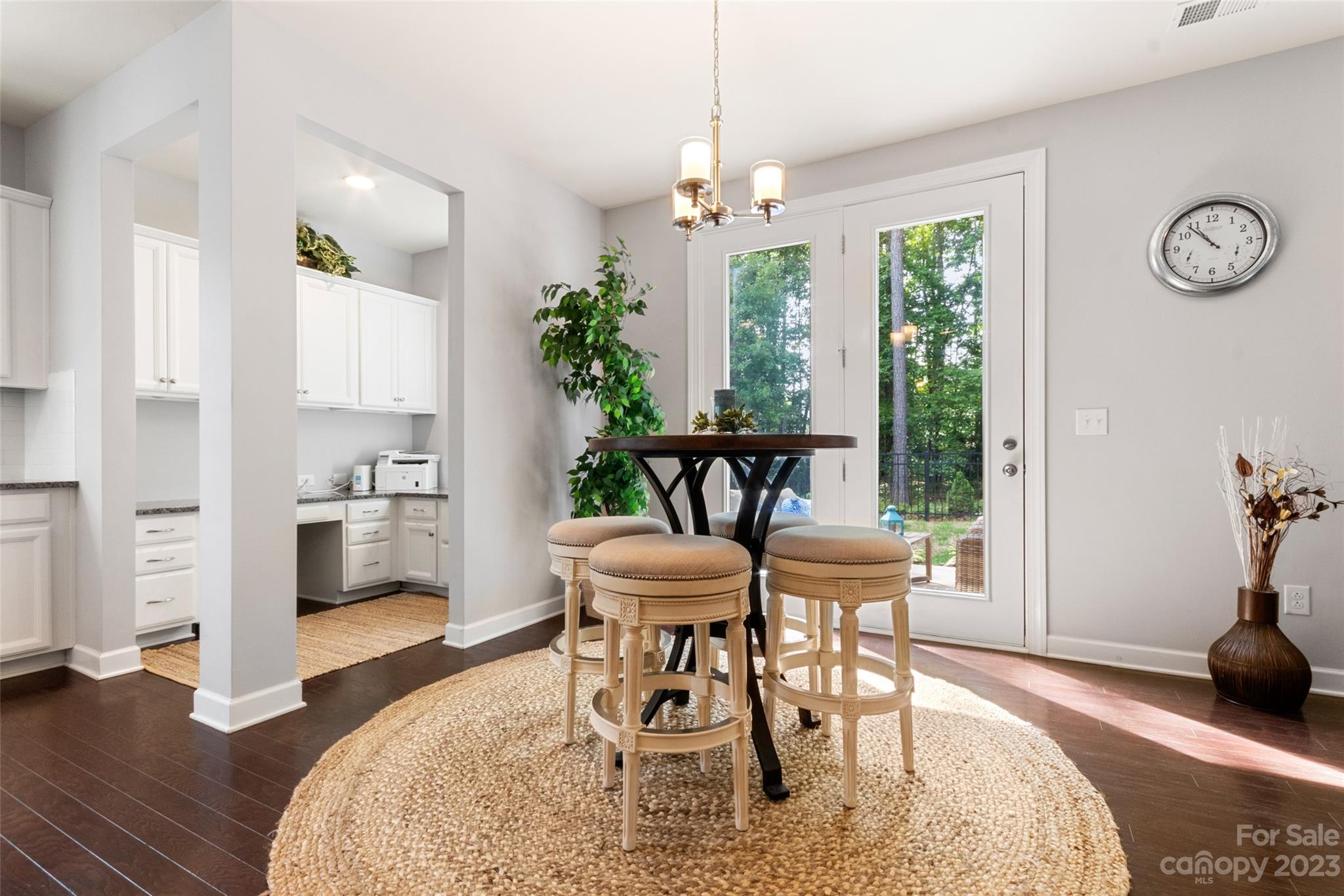 Lake Crest - Residential