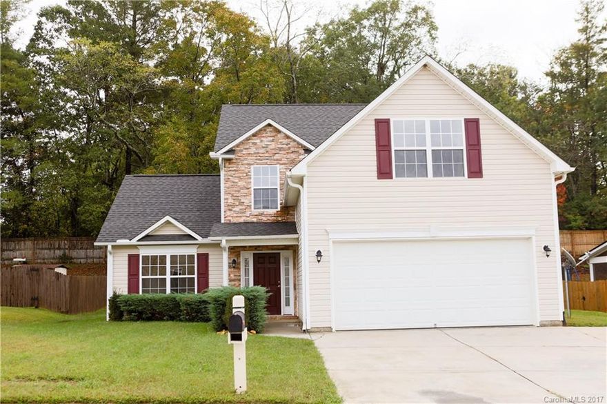 MULTIPLE OFFERS RECEIVED. BRAND NEW CARPET & PAINT!! One of the few active listings in the highly desirable River Stone neighborhood.  4 bedroom, 2 1/2 bath with a large loft that would serve as a great playroom, 2nd living room, or home office.  Large closets, master on main, and fireplace.This home is one of very few in the neighborhood that does not have a home behind you. Arguably one of the best school districts in the state.  Pool, playground, and picnic area.  Don't let this one get away.