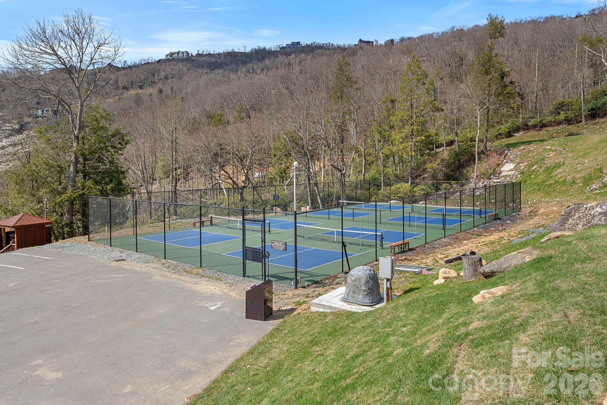 The Lodges at Eagles Nest - Residential