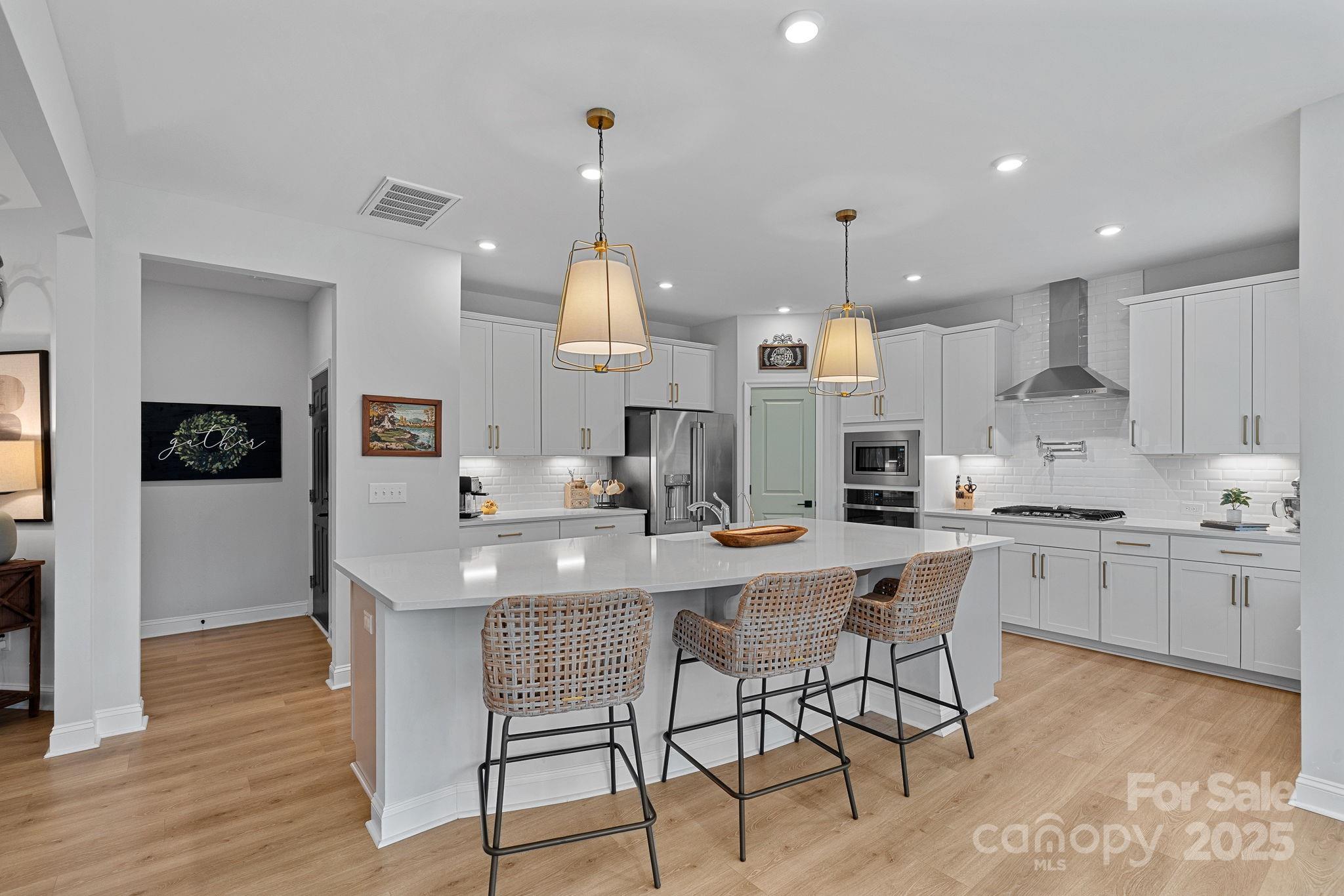 2253 Masons Bend Drive