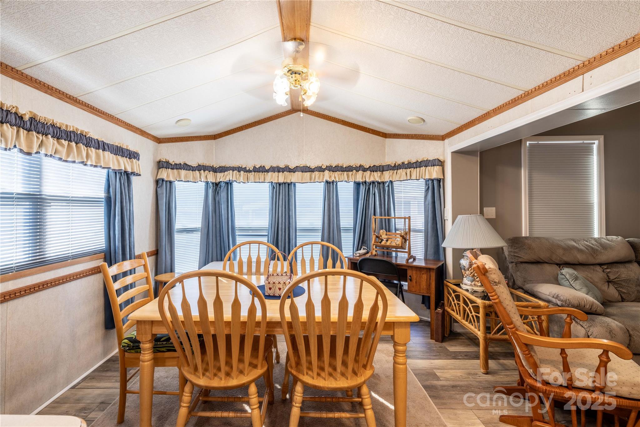 Twin Harbor - Residential