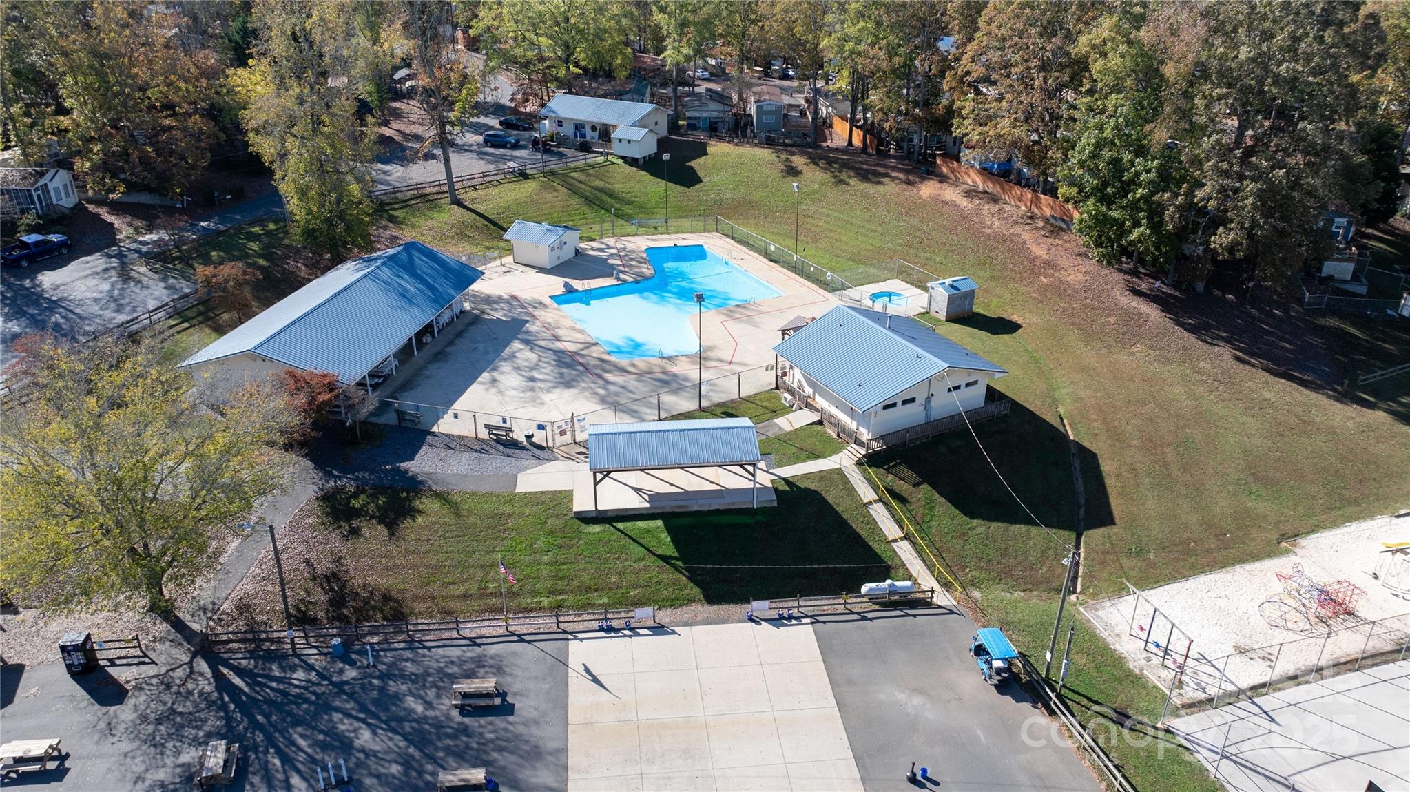 Twin Harbor - Residential