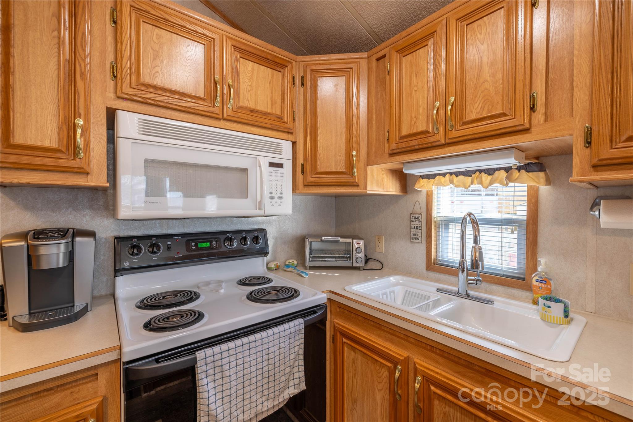 Twin Harbor - Residential