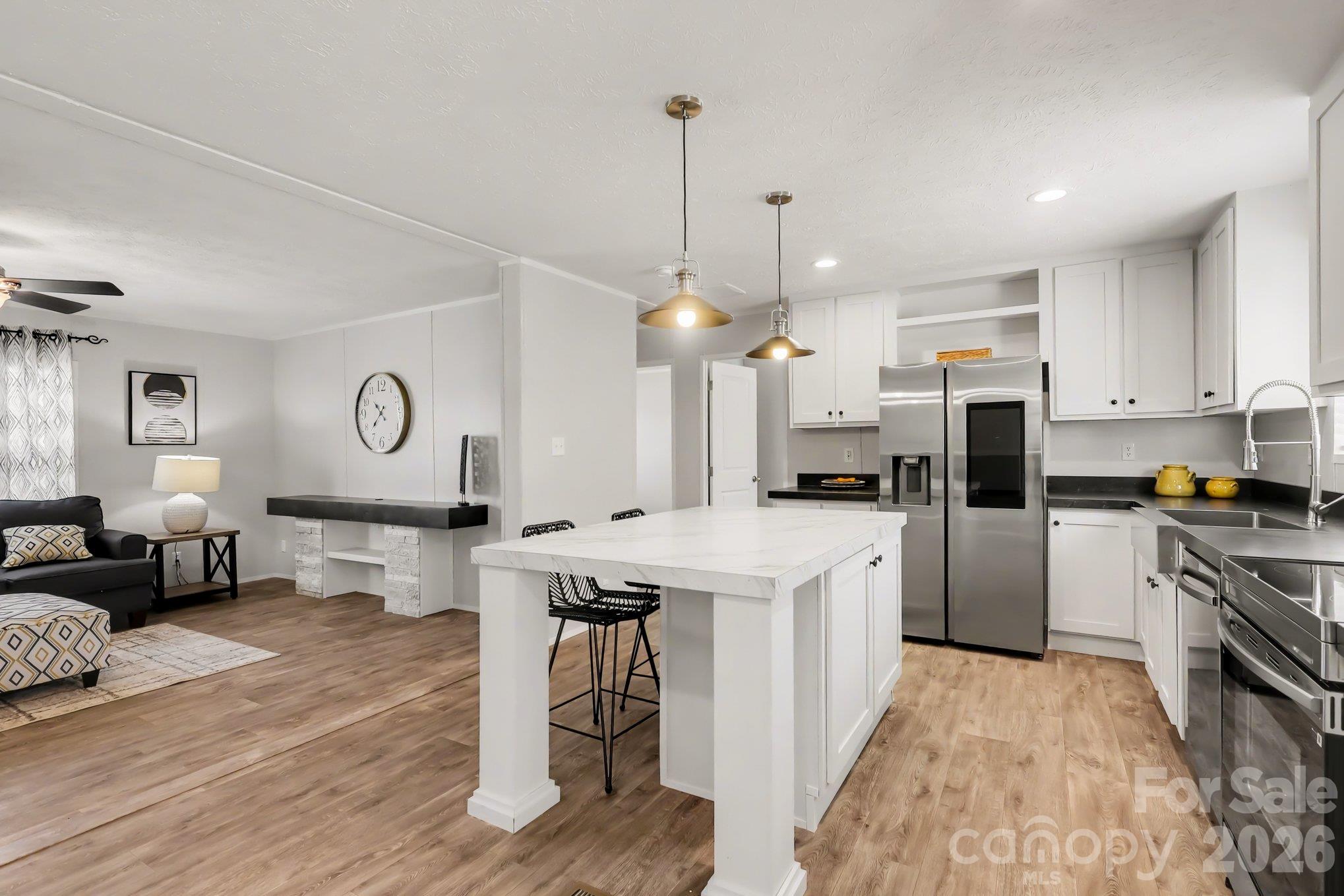 806 Eagleview Lane