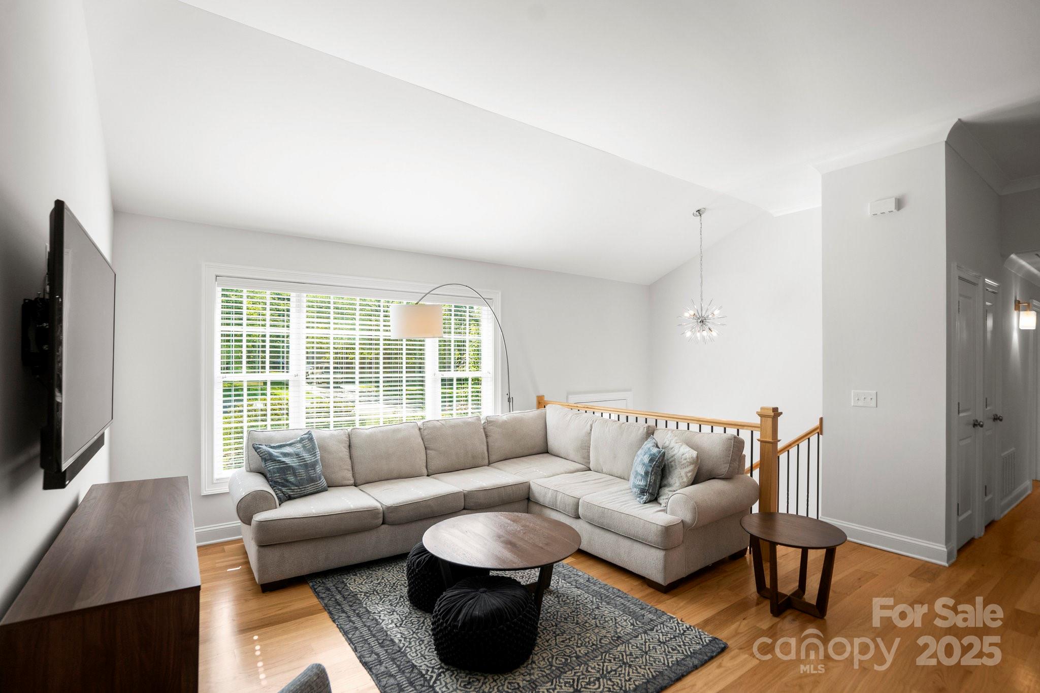 4816 Fairheath Road