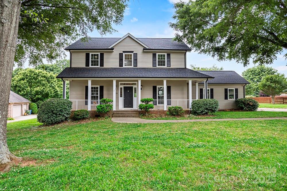 188 Turnberry Lane