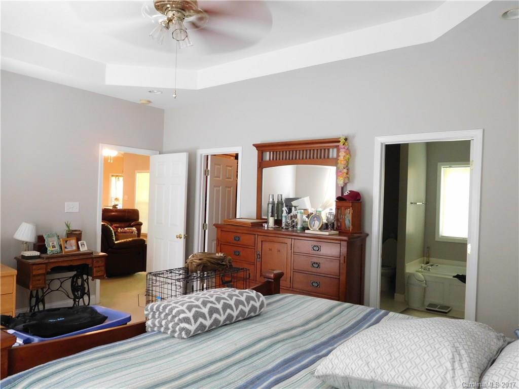 Country Club Estates - Residential