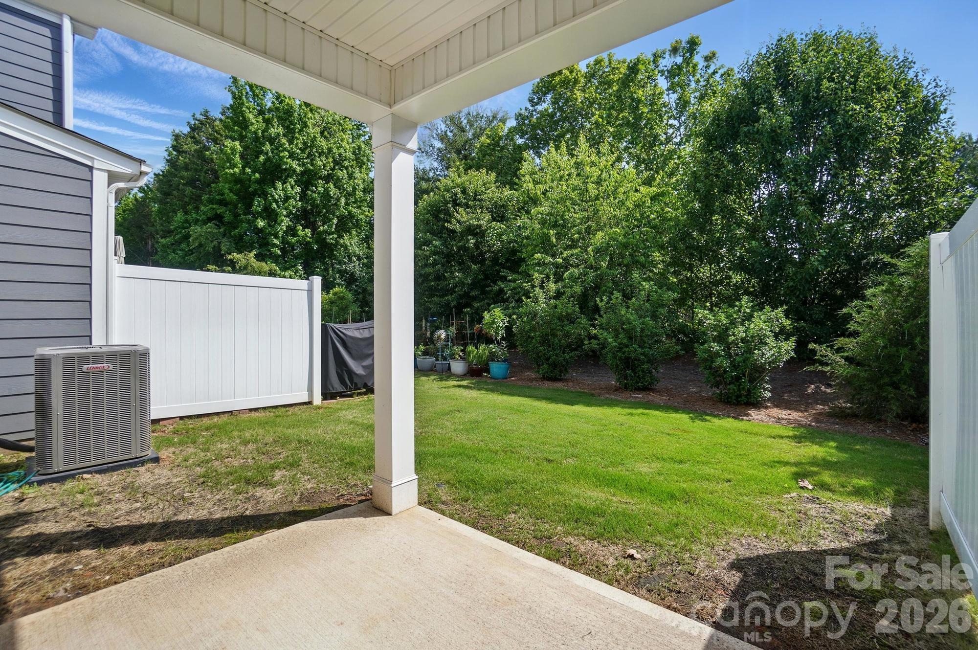 The Enclave at Davis Lake - Residential