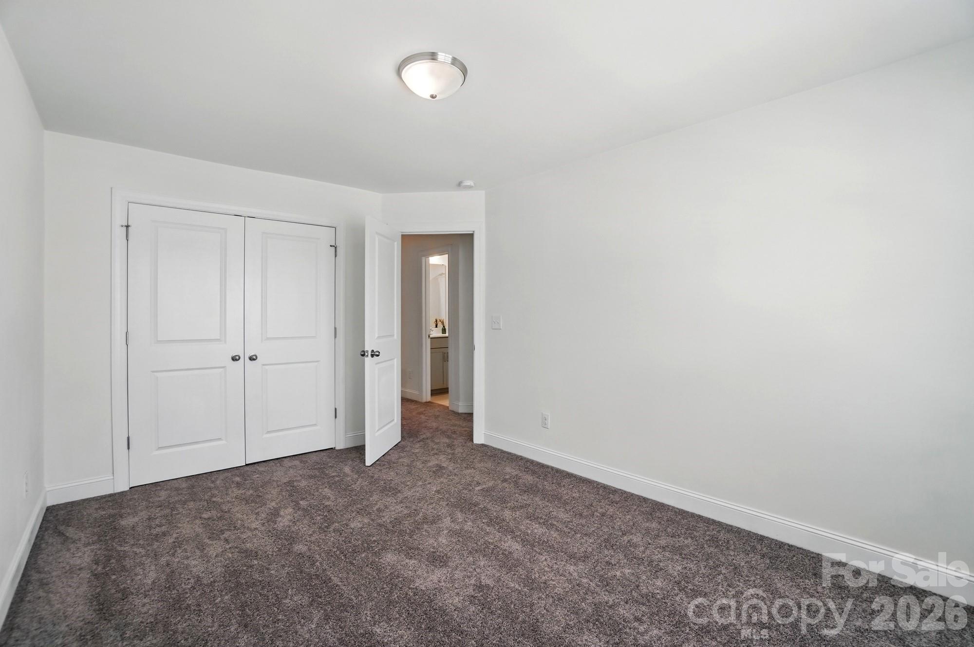 The Enclave at Davis Lake - Residential