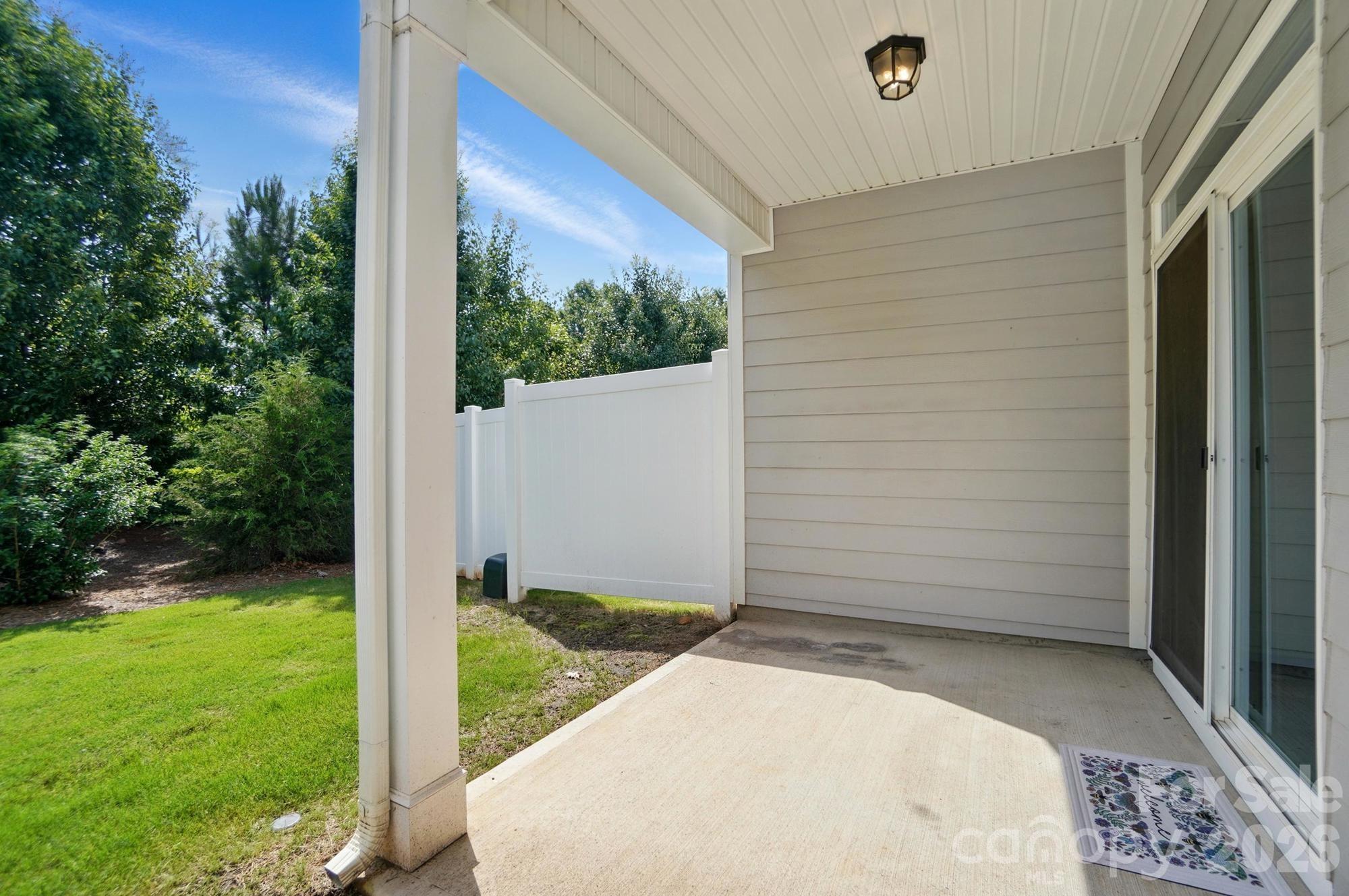 The Enclave at Davis Lake - Residential