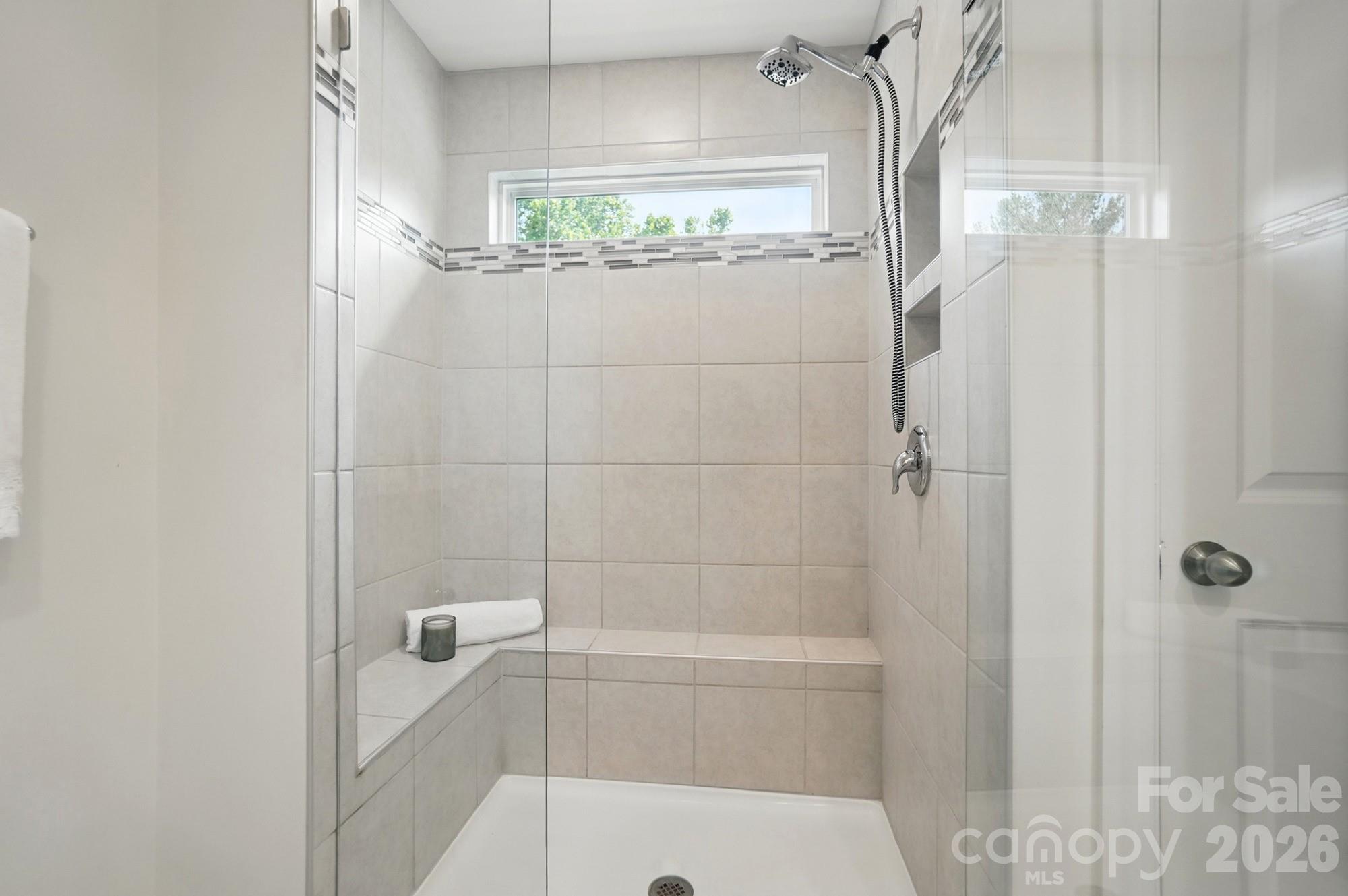 The Enclave at Davis Lake - Residential