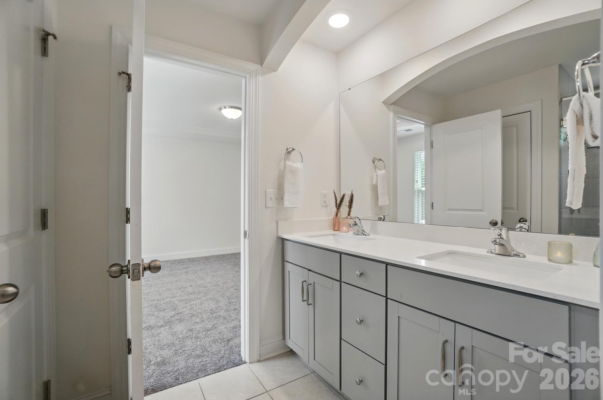 The Enclave at Davis Lake - Residential