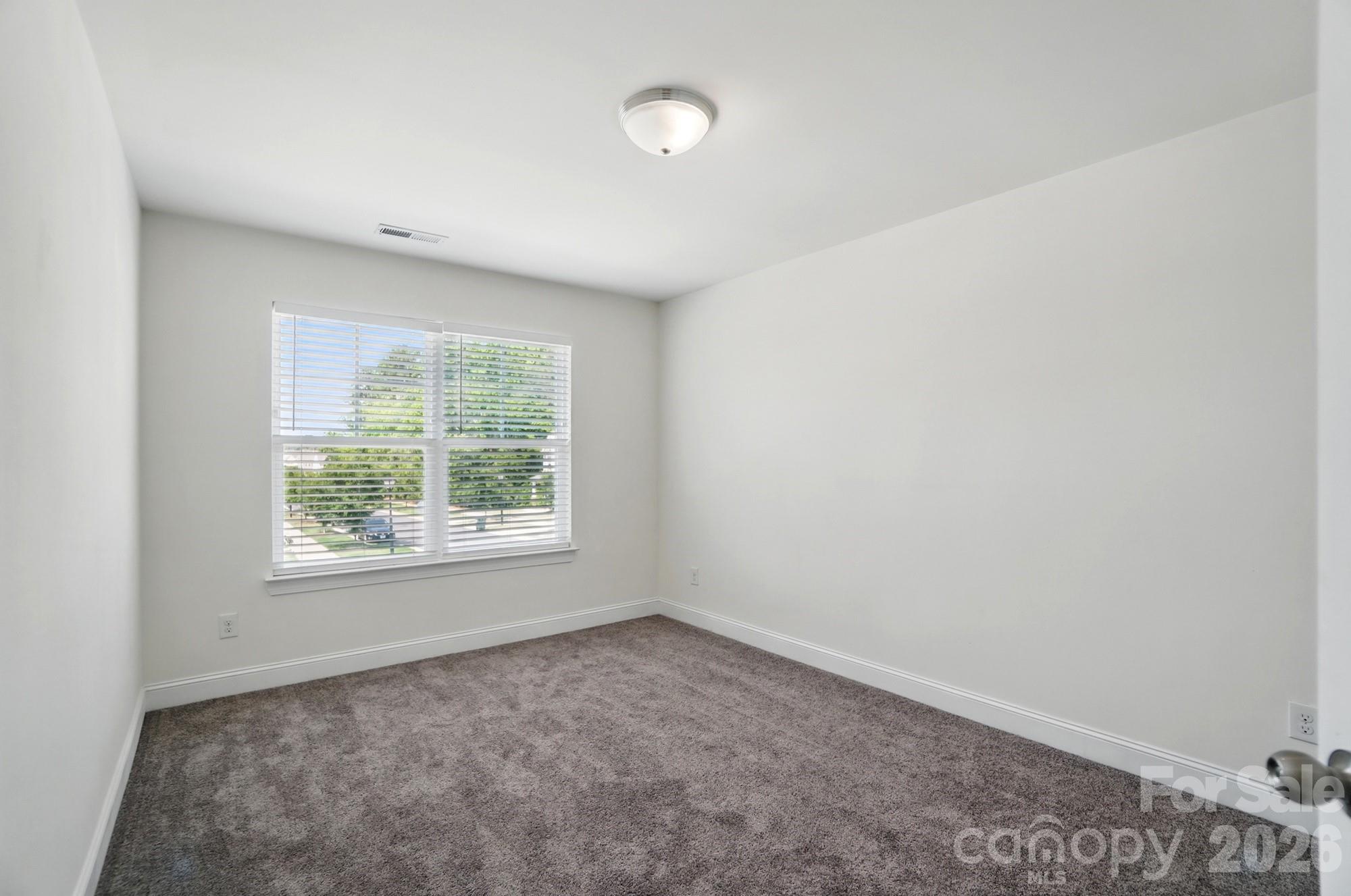 The Enclave at Davis Lake - Residential