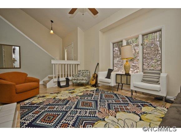 Laurel Ridge - Residential