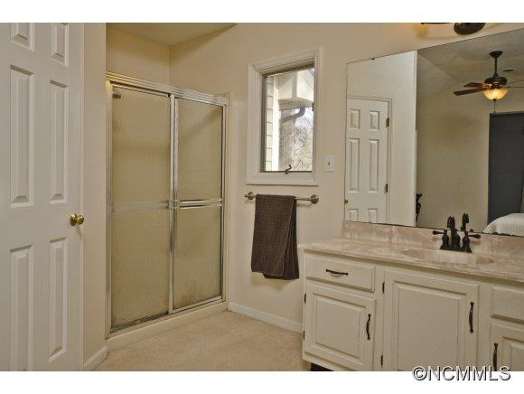 Laurel Ridge - Residential