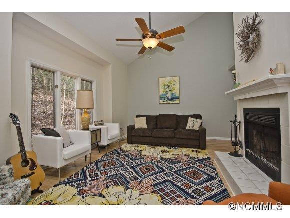 Laurel Ridge - Residential