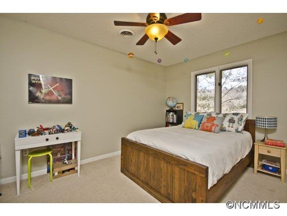 Laurel Ridge - Residential