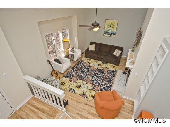 Laurel Ridge - Residential