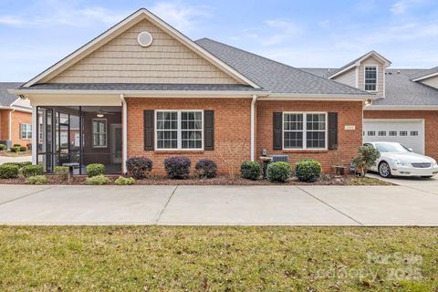 2008 Surefire Court Denver NC 28037