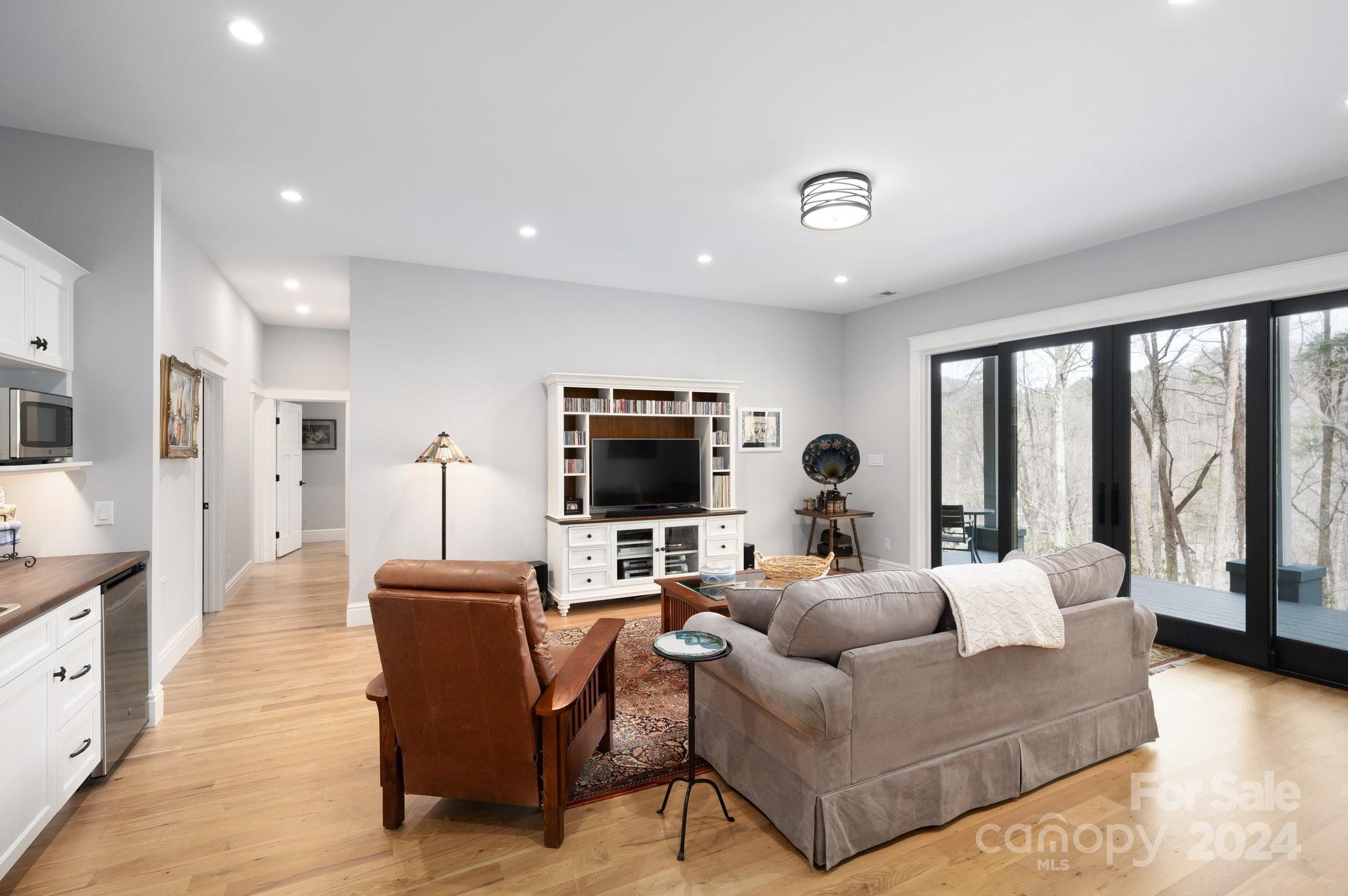 Town Mountain Preserve - Residential