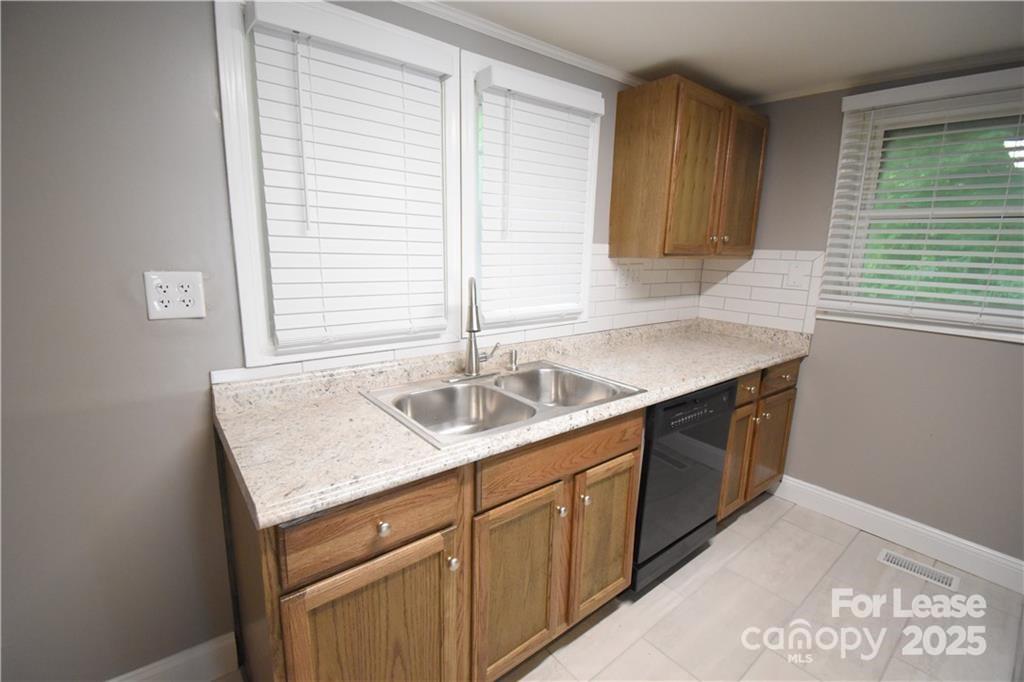 Woodland Park - Residential Lease