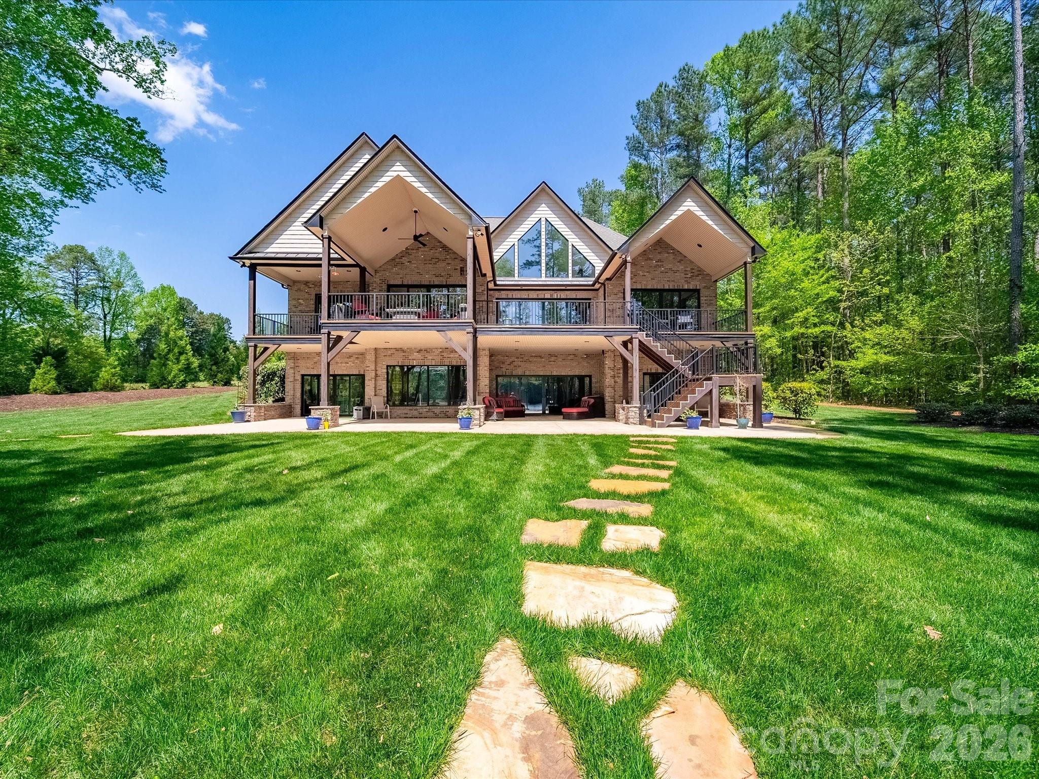 1579 Sunset Pointe Drive