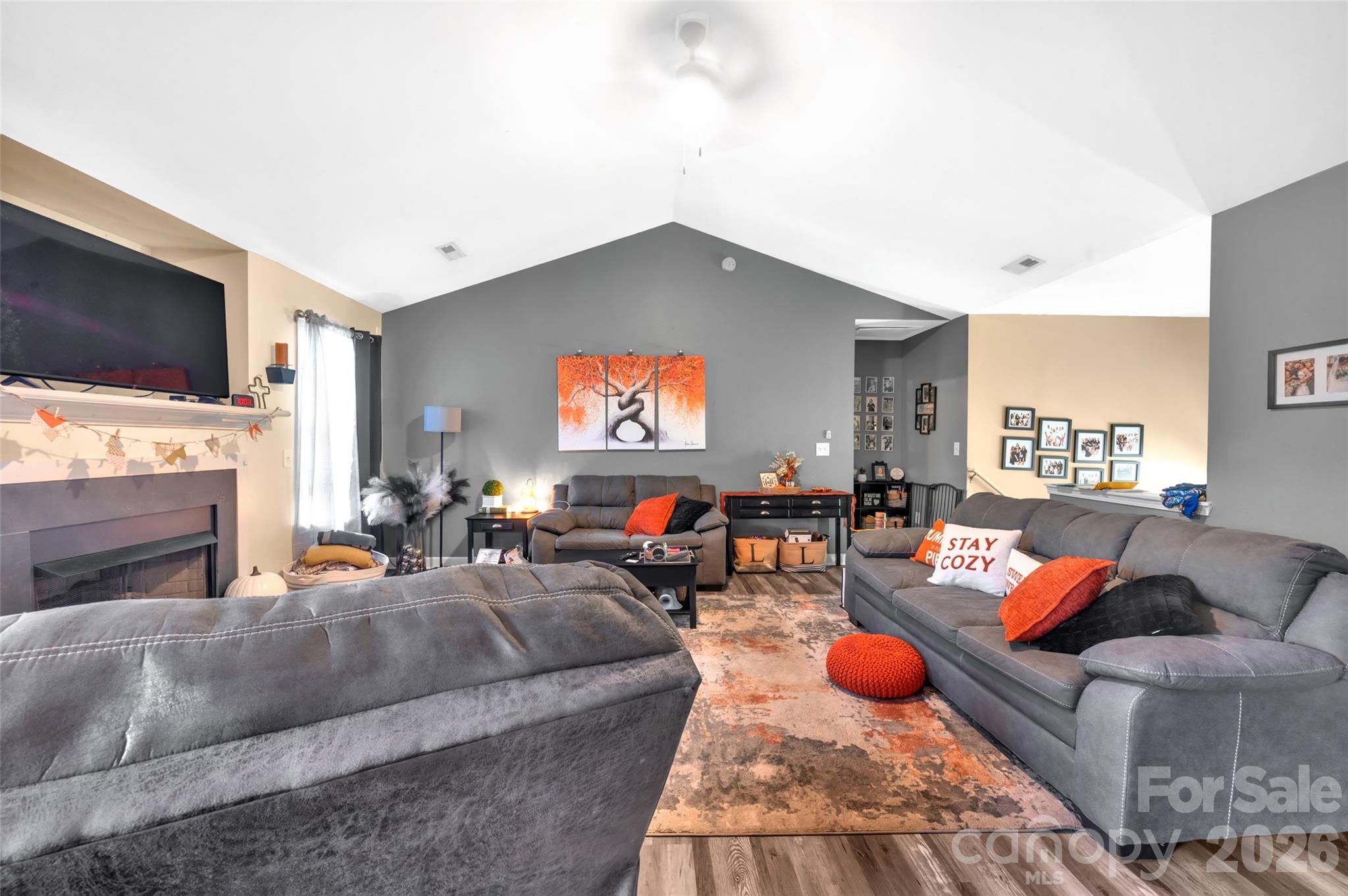 392 Lone Tree Lane