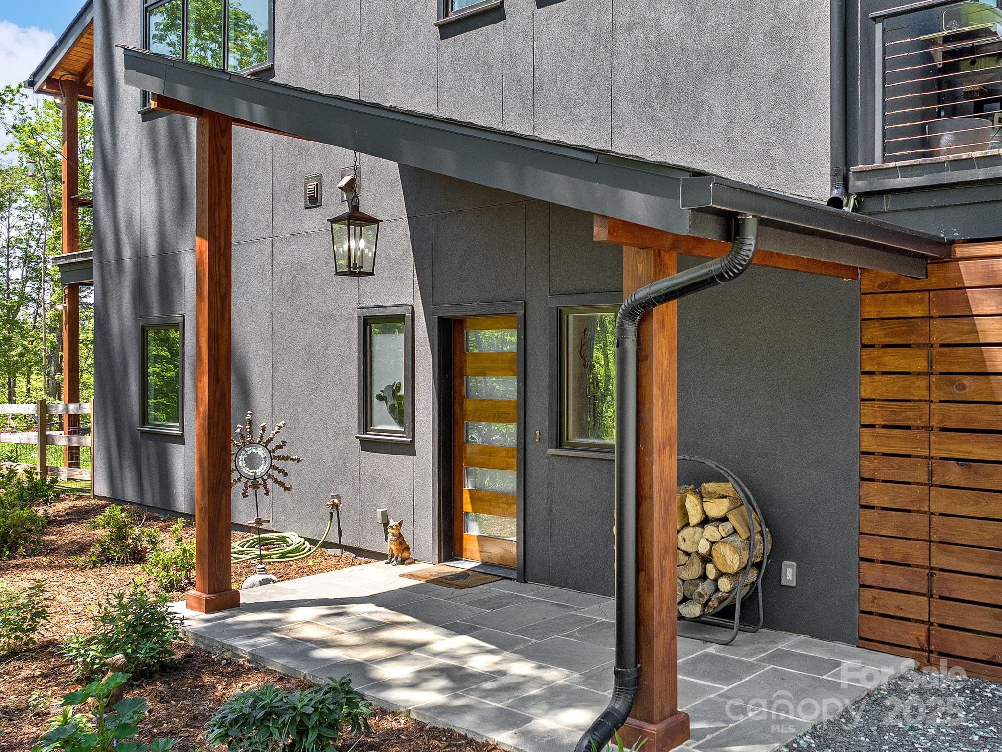 262 South Cove Road