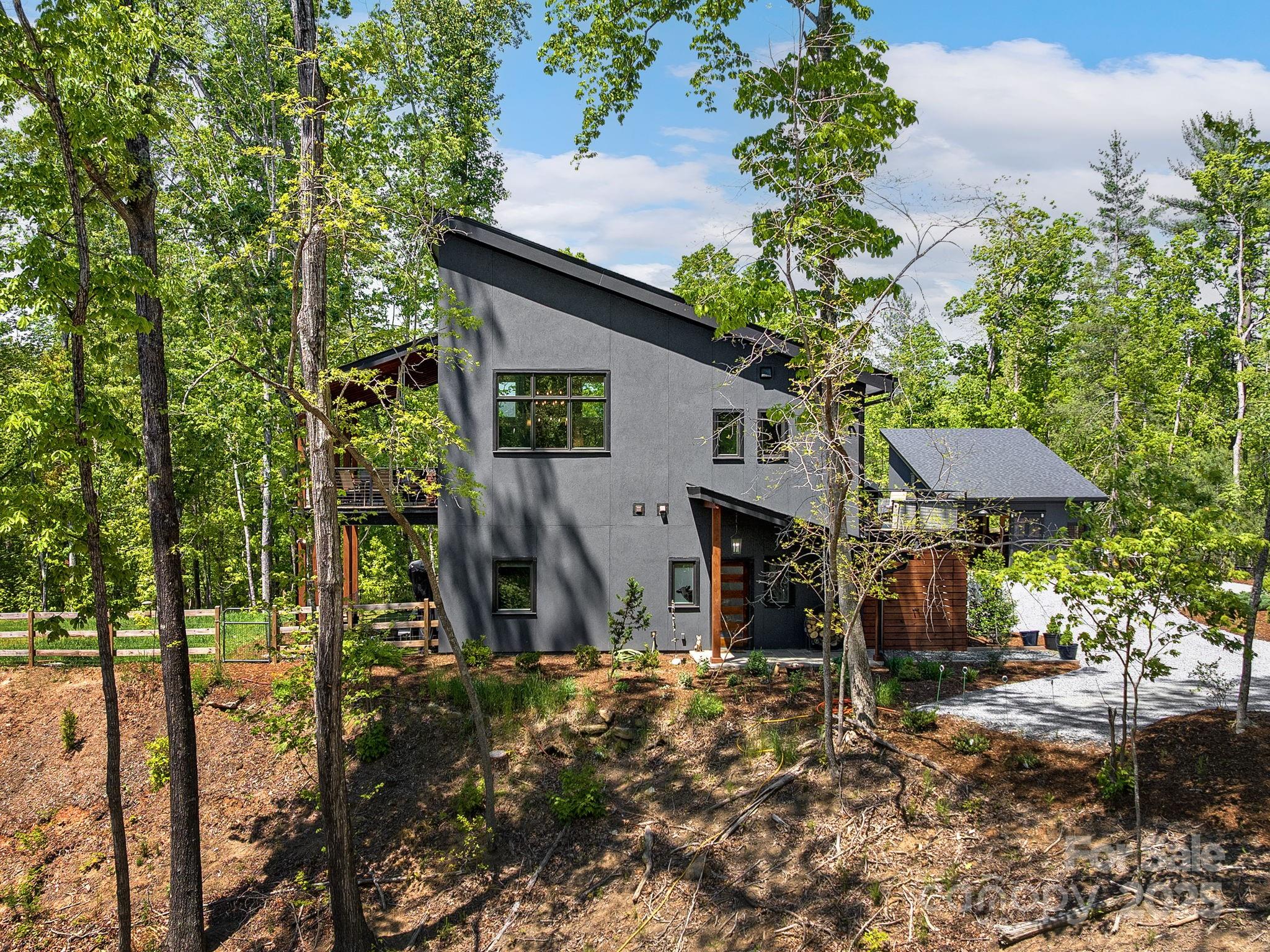 262 South Cove Road