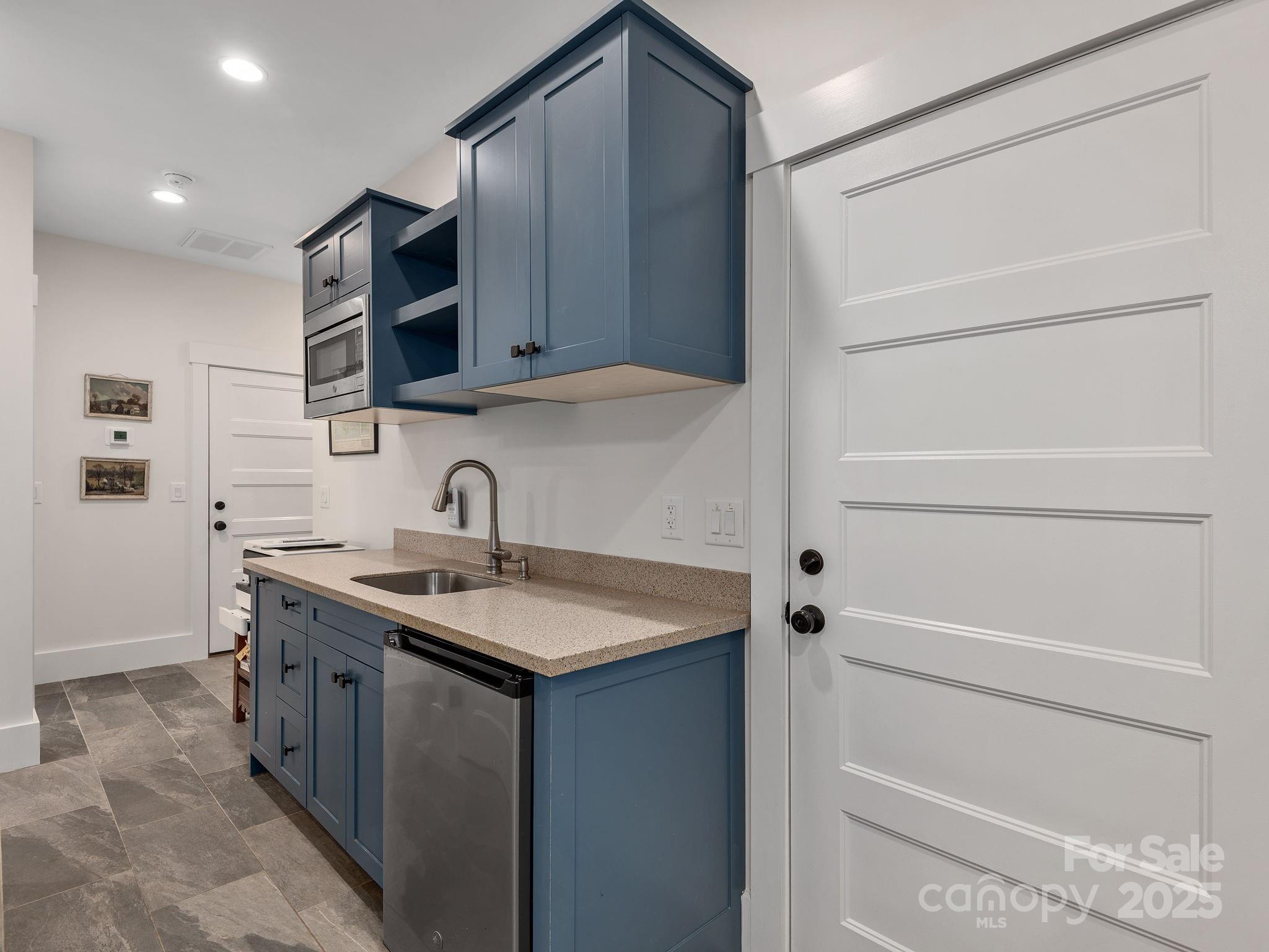 Lake Adger - Residential