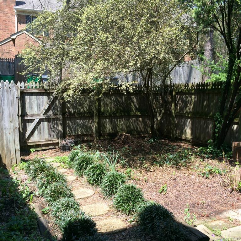 Sardis Forest - Residential