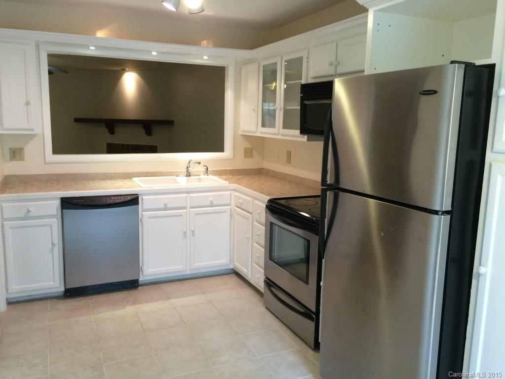 Sardis Forest - Residential