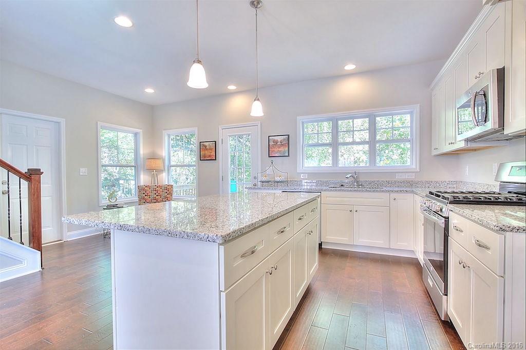 The Oaks at McIlwaine - Residential