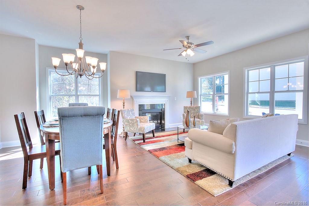 The Oaks at McIlwaine - Residential