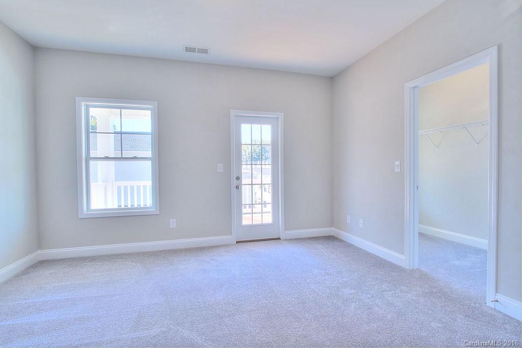 The Oaks at McIlwaine - Residential