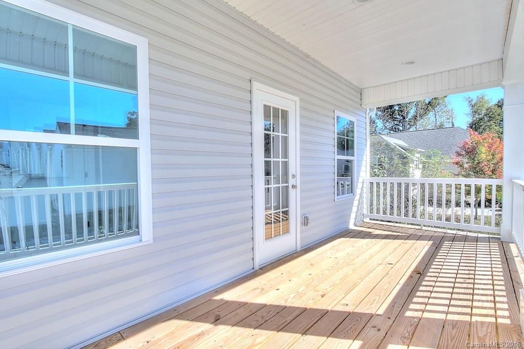 The Oaks at McIlwaine - Residential