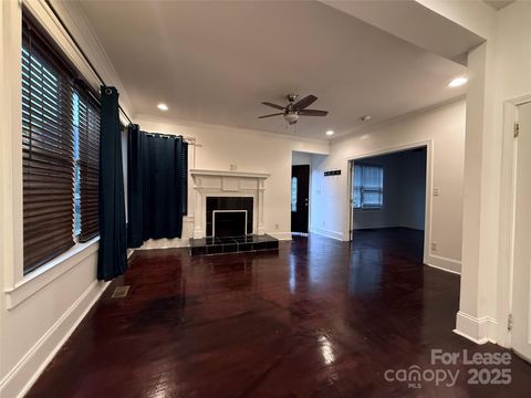 Photo of 424 Woodvale Place, Charlotte, NC 28208 (MLS # 4330975)