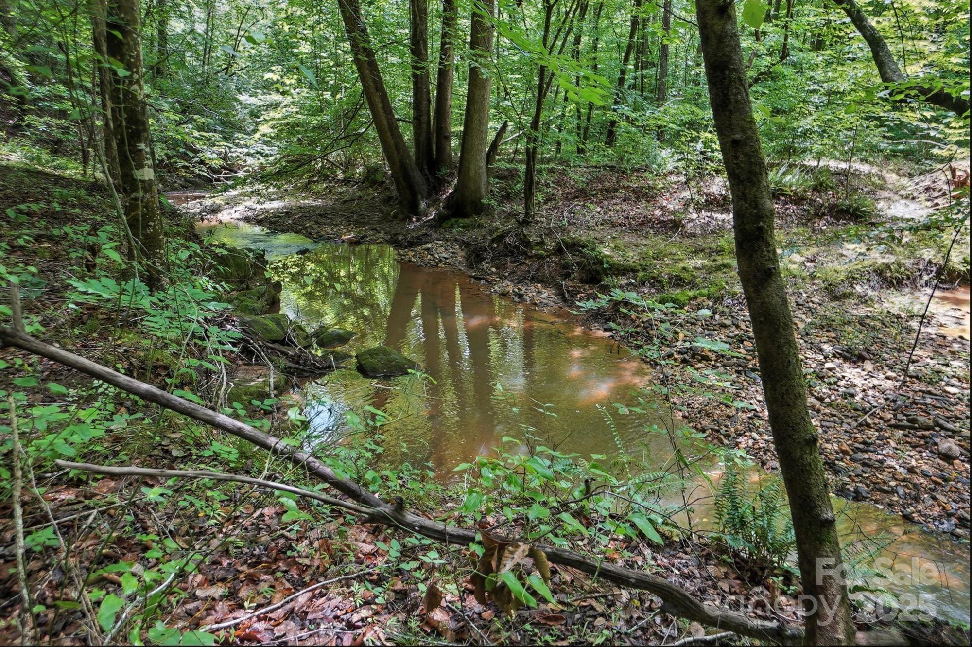 Hager Mountain - Land