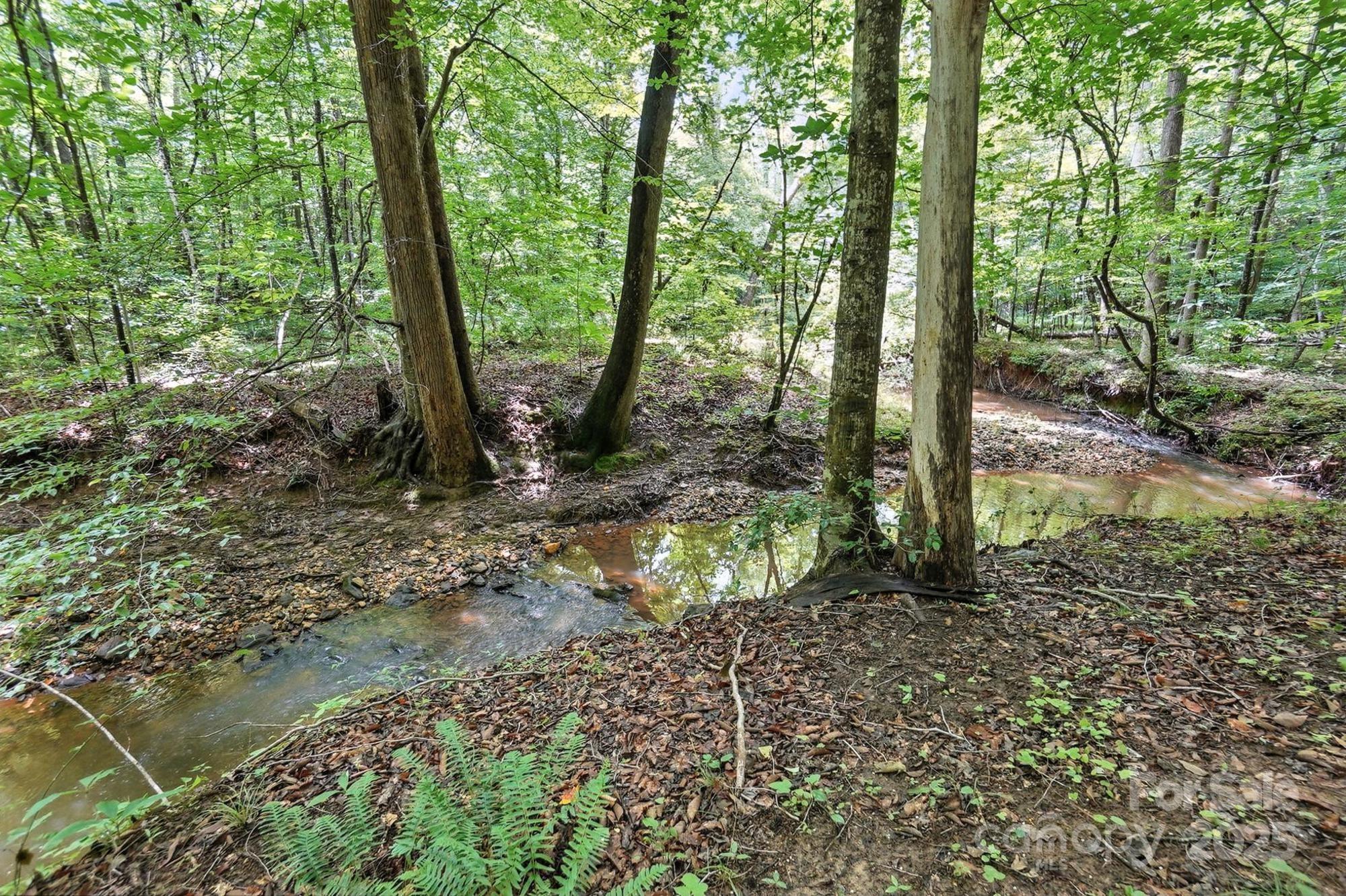 Hager Mountain - Land