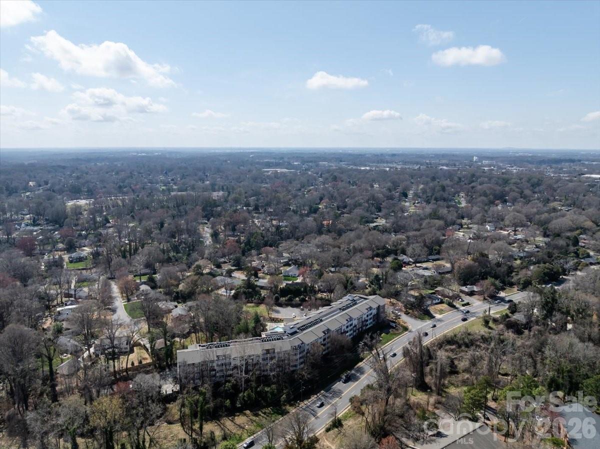 1000 E Woodlawn Road 311