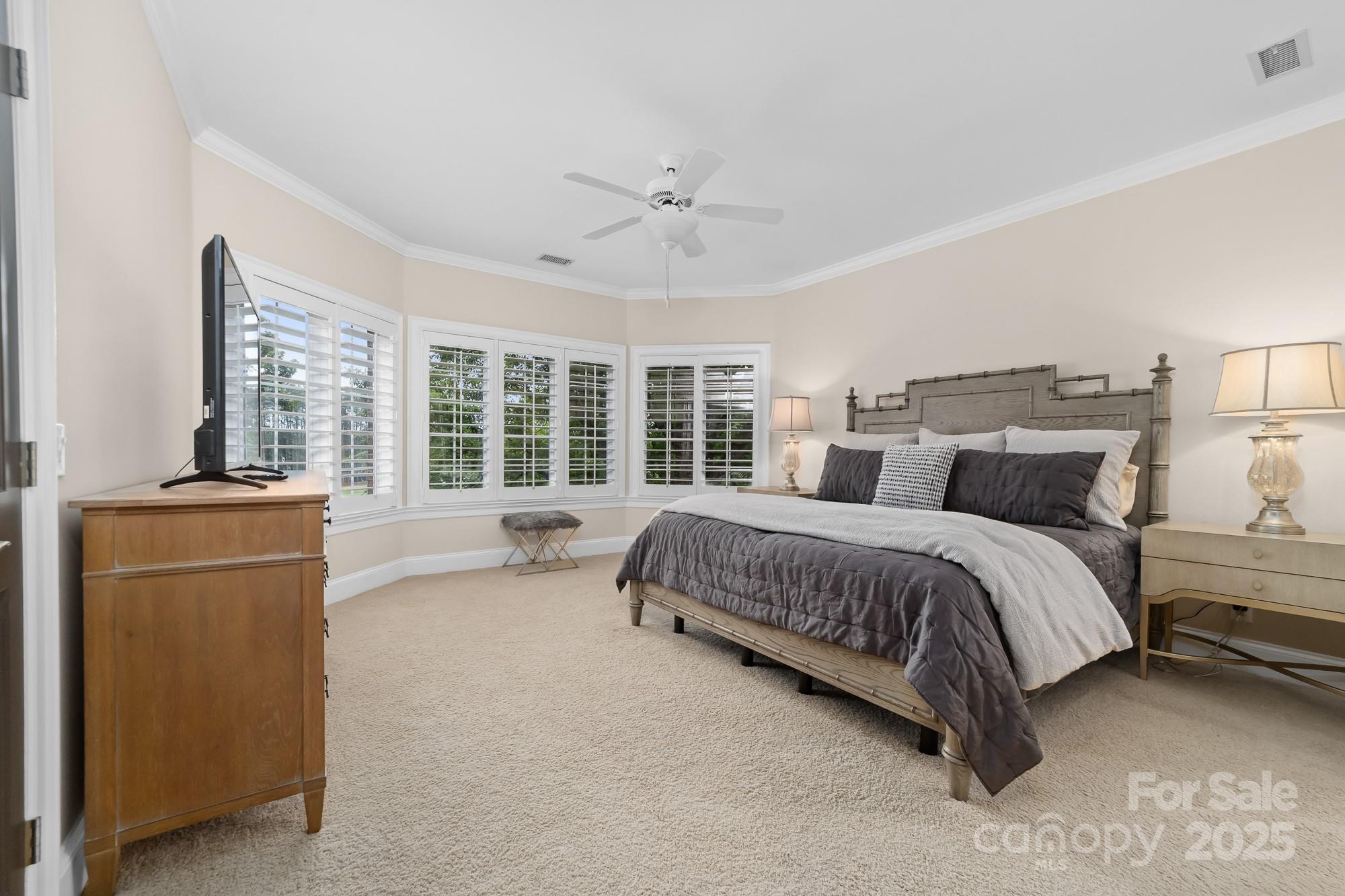 The Peninsula - Residential