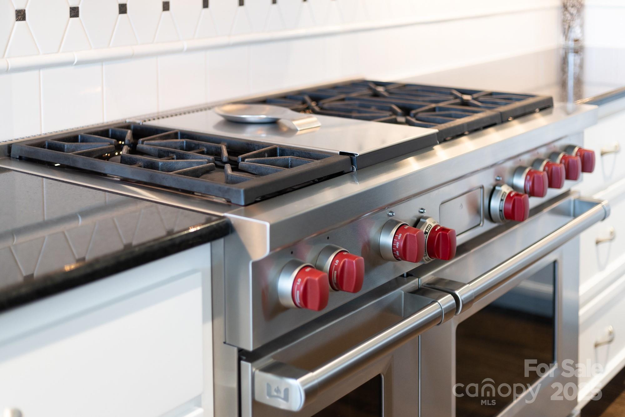 The Peninsula - Residential