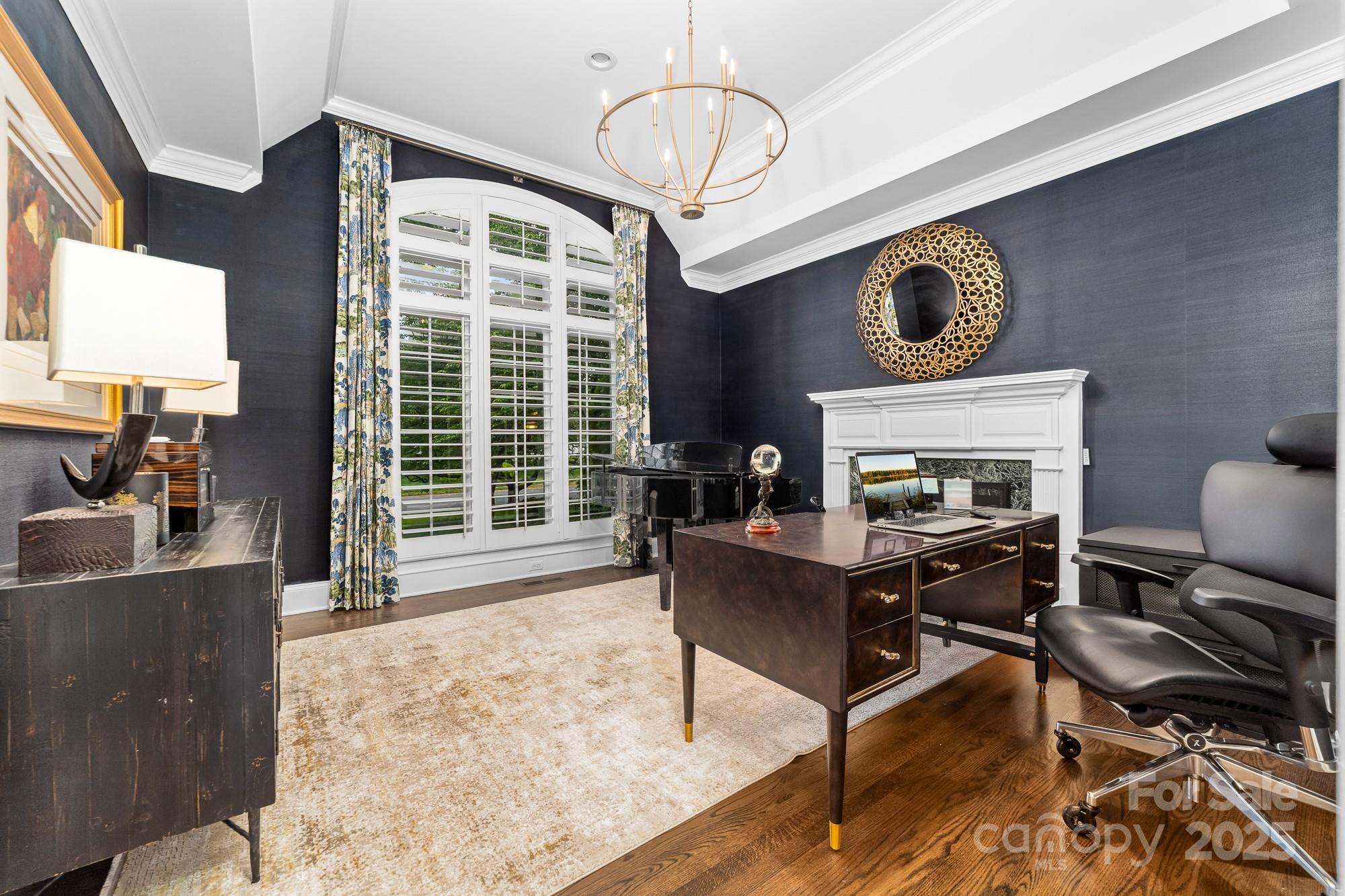 The Peninsula - Residential