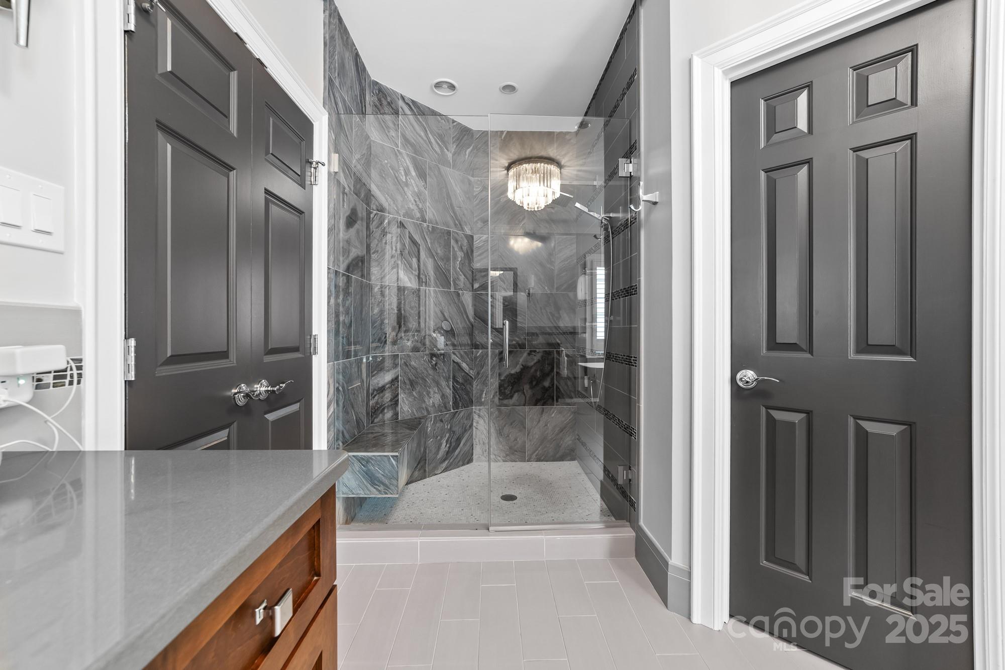 The Peninsula - Residential