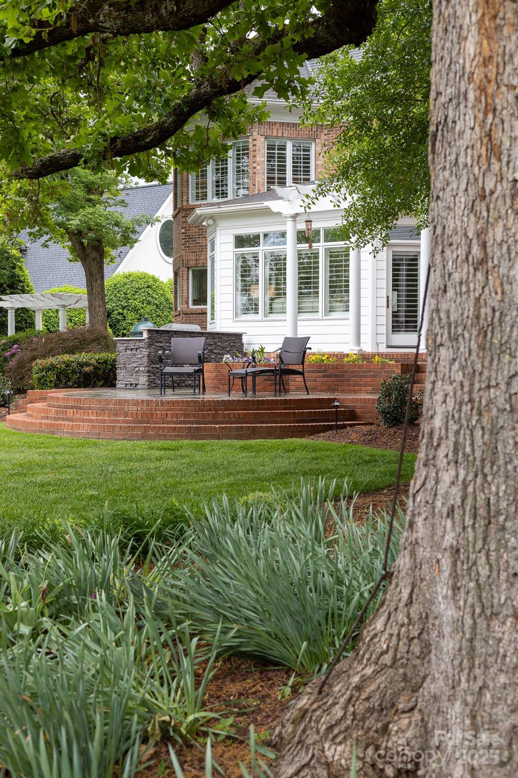 The Peninsula - Residential