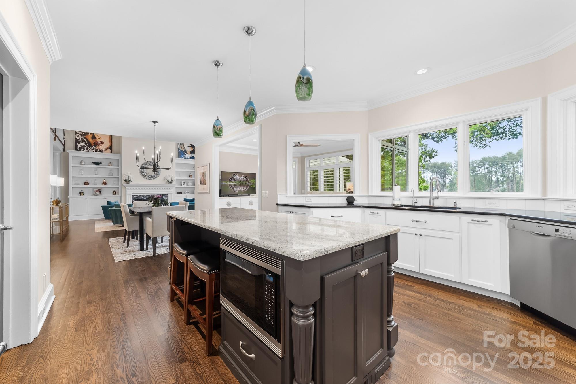 The Peninsula - Residential